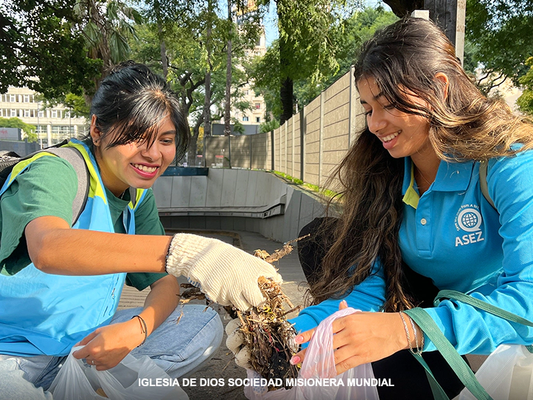 Campaña de Limpieza Ambiental en Todo el Mundo