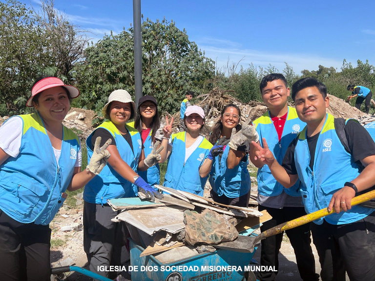 Campaña de Limpieza Ambiental en Todo el Mundo